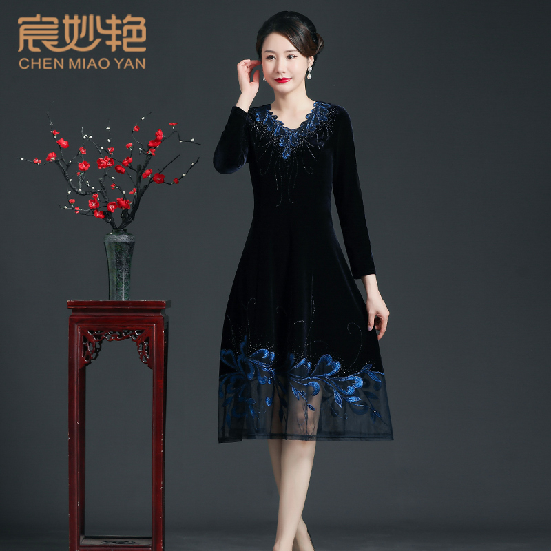 绣花金丝绒连衣裙(紫色)